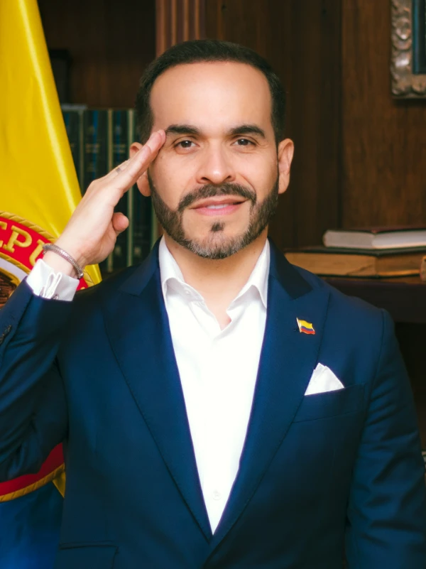 El Palacio de San Carlos vuelve a la historia